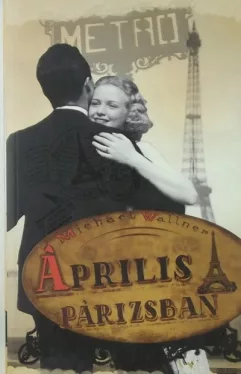 Április Párizsban